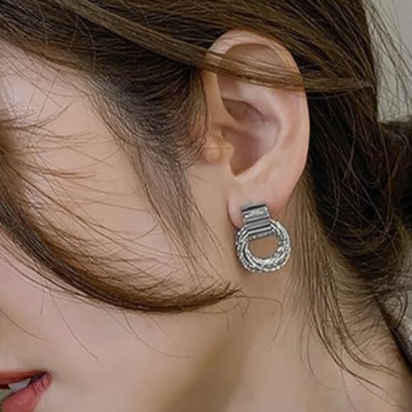 Gold Rings Stud Earrings - Picture 6 of 6